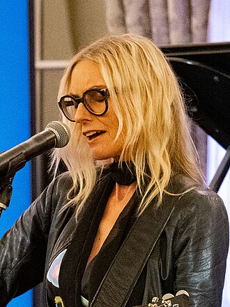 Portrait of Aimee Mann - Owl personality