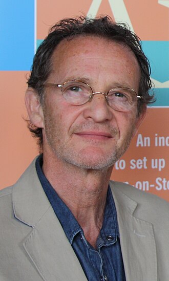 Portrait of Anton Lesser - Owl personality