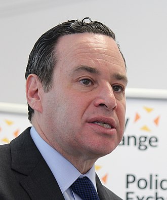 Portrait of David Frum - Owl personality