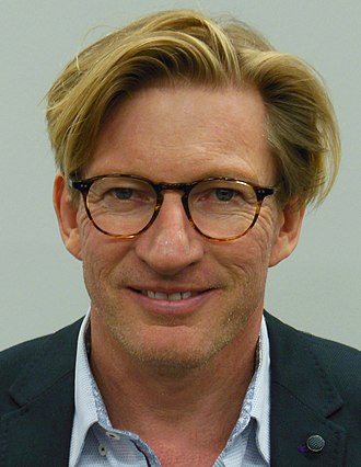 Portrait of David Wenham - Owl personality
