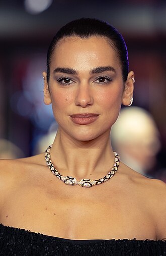 Portrait of Dua Lipa - Swan personality
