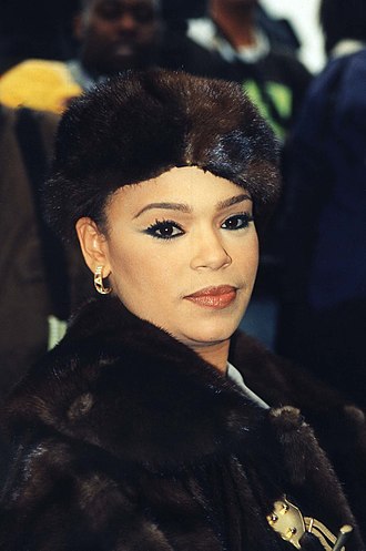 Portrait of Faith Evans - Swan personality