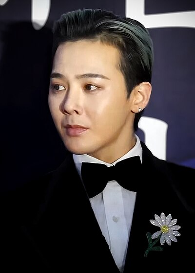 Portrait of G-Dragon - Peacock personality