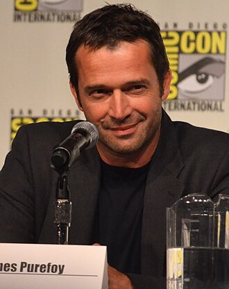 Portrait of James Purefoy - Wolf personality