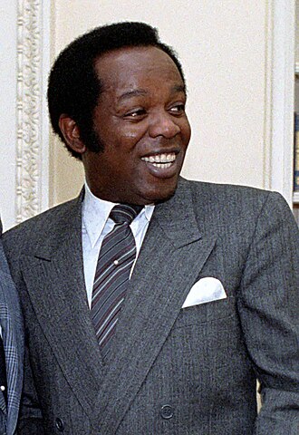 Portrait of Lou Rawls - Swan personality