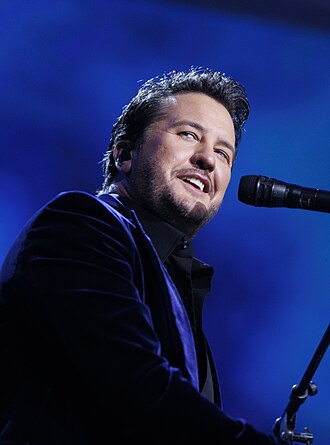 Portrait of Luke Bryan - Otter personality