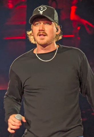 Portrait of Morgan Wallen - Rooster personality