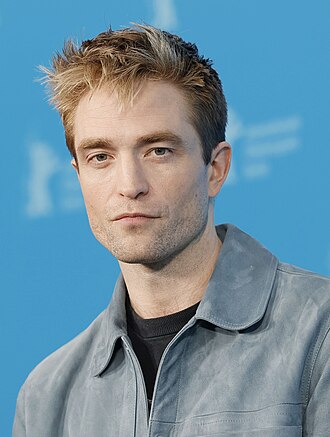 Portrait of Robert Pattinson - Owl personality