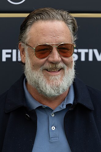 Portrait of Russell Crowe - Lion personality