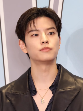 Portrait of Seungmin - Otter personality